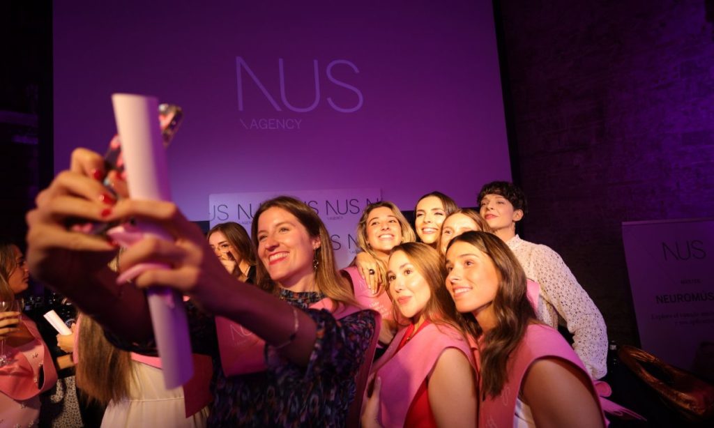 Graduación alumnas del Máster Enfermería Estética de Nus