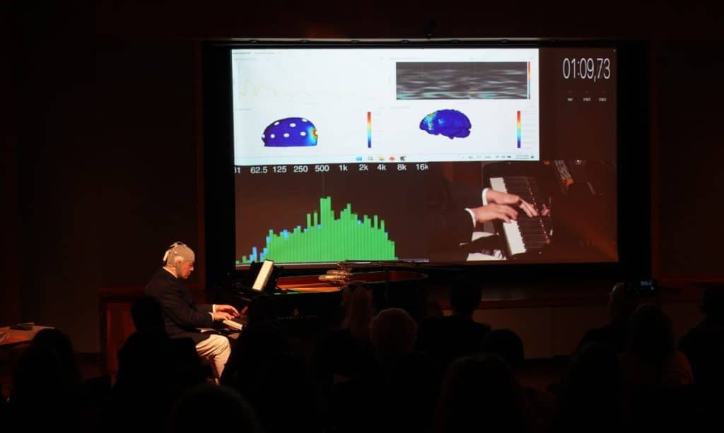 I-Jornada-del-Proyecto-NES-obra-inedita-40-HZ-Rafael-Vargas