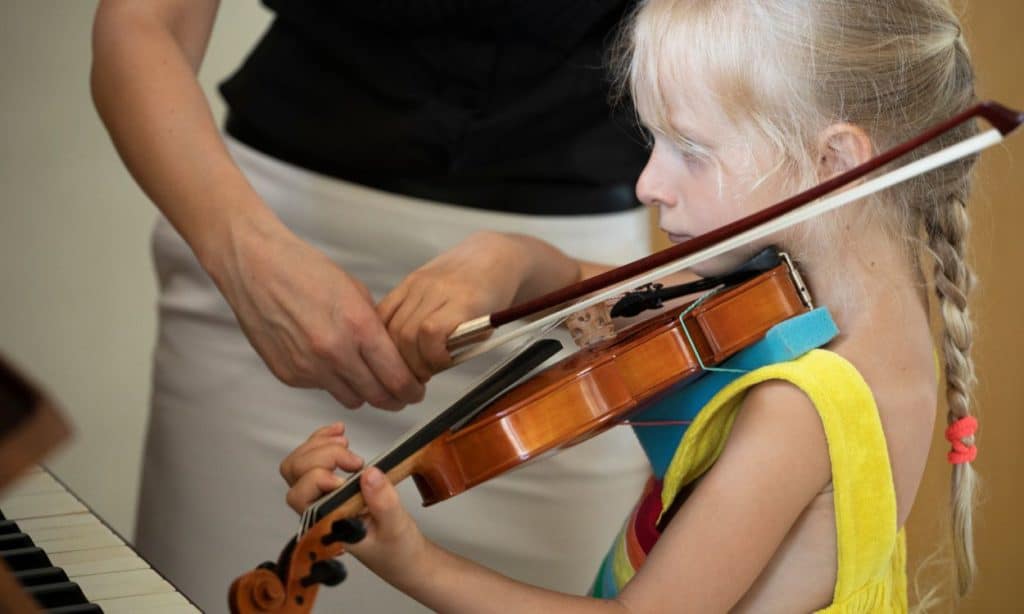 imagen-articulo-blog-metodo-suzuki-lorena-leal-aprendizaje-musical-niños